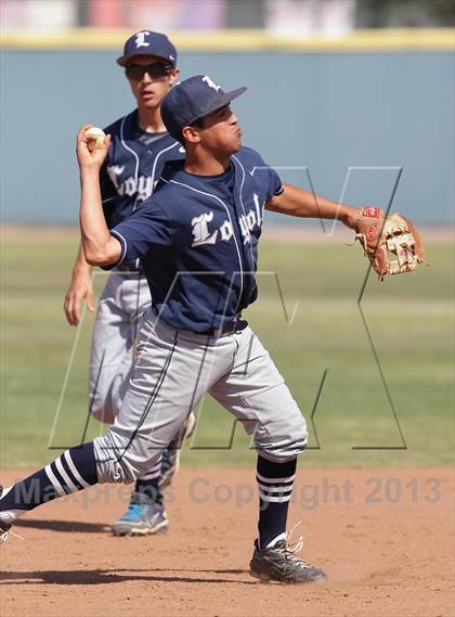 Thumbnail 1 in Loyola @ Crespi photogallery.