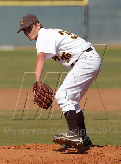 Thumbnail 2 in Loyola @ Crespi photogallery.