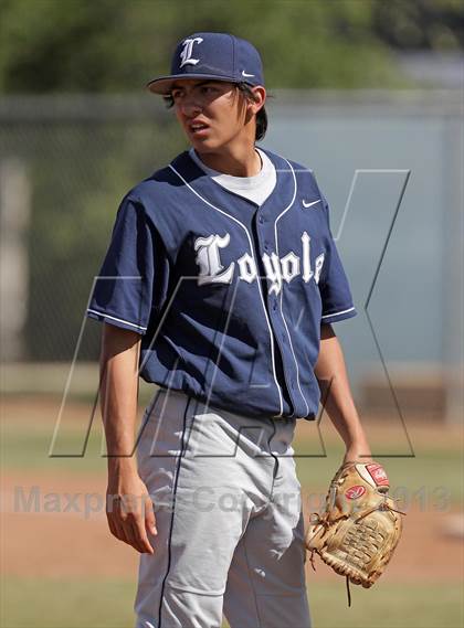 Thumbnail 1 in Loyola @ Crespi photogallery.