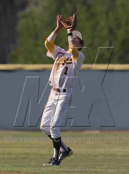 Thumbnail 1 in Loyola @ Crespi photogallery.