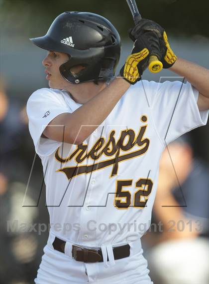 Thumbnail 2 in Loyola @ Crespi photogallery.
