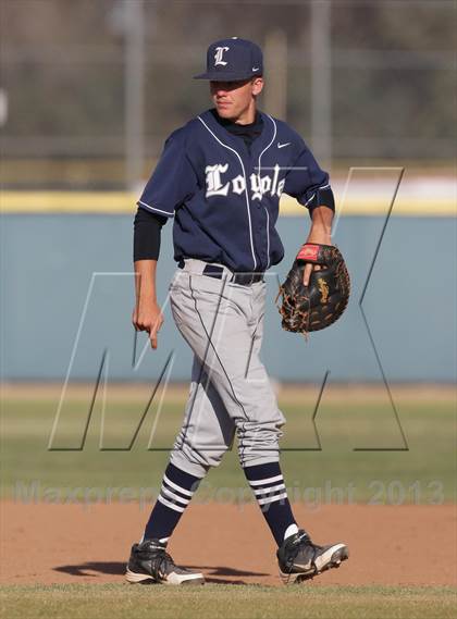 Thumbnail 1 in Loyola @ Crespi photogallery.