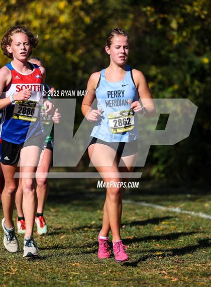 Thumbnail 3 in IHSAA Girls Cross Country Regionals photogallery.