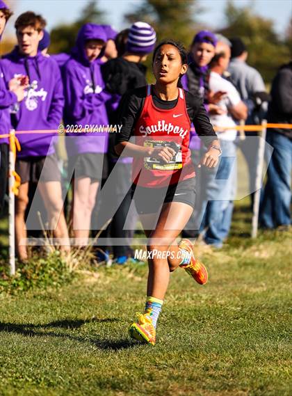 Thumbnail 2 in IHSAA Girls Cross Country Regionals photogallery.