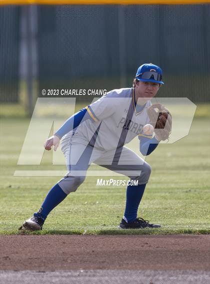 Thumbnail 3 in Serra vs Rancho Cotate photogallery.