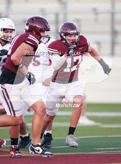 Thumbnail 1 in FR: Del Valle @ Dripping Springs photogallery.