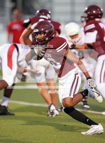 Thumbnail 3 in FR: Del Valle @ Dripping Springs photogallery.