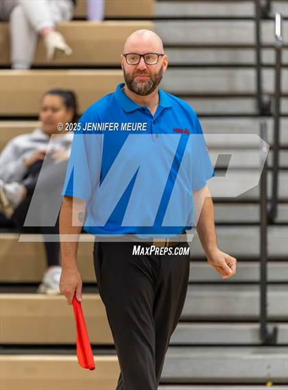 Thumbnail 1 in South Lyon vs Mercy (MHSAA Division 1 Regional Final) photogallery.