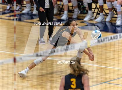 Thumbnail 1 in South Lyon vs Mercy (MHSAA Division 1 Regional Final) photogallery.