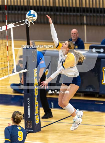 Thumbnail 3 in South Lyon vs Mercy (MHSAA Division 1 Regional Final) photogallery.