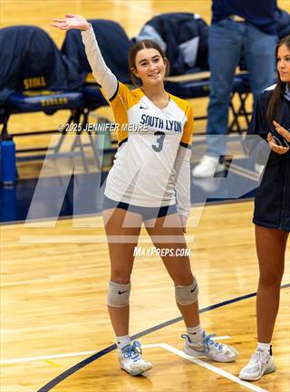 South Lyon vs Mercy (MHSAA Division 1 Regional Final)