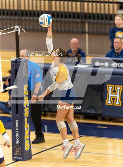 Thumbnail 3 in South Lyon vs Mercy (MHSAA Division 1 Regional Final) photogallery.