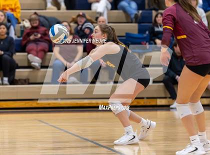 Thumbnail 2 in South Lyon vs Mercy (MHSAA Division 1 Regional Final) photogallery.