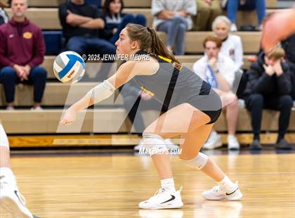 Thumbnail 2 in South Lyon vs Mercy (MHSAA Division 1 Regional Final) photogallery.