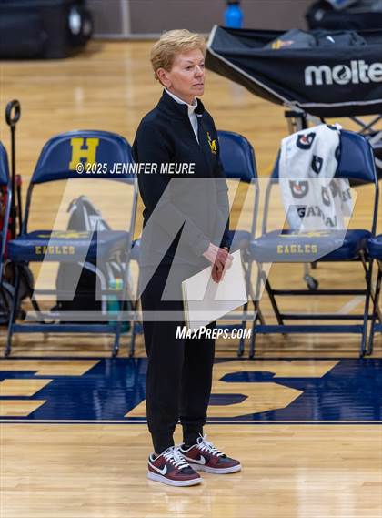 Thumbnail 2 in South Lyon vs Mercy (MHSAA Division 1 Regional Final) photogallery.