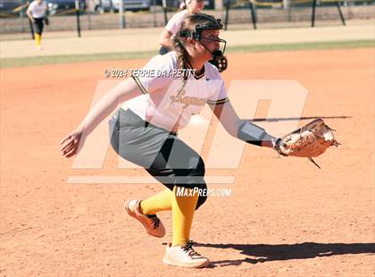 Thumbnail 3 in Saguaro vs Horizon (Sunrise Mountain Invitational) photogallery.