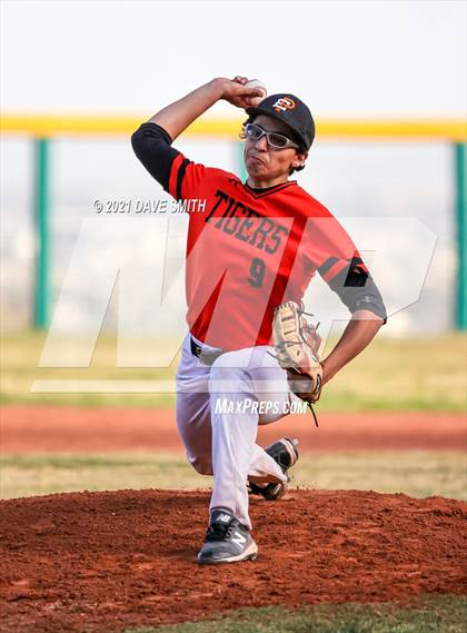Thumbnail 1 in Andress @ El Paso photogallery.