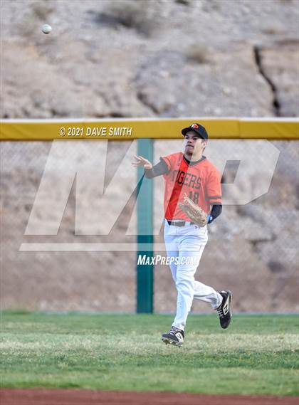 Thumbnail 3 in Andress @ El Paso photogallery.