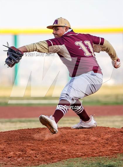 Thumbnail 3 in Andress @ El Paso photogallery.