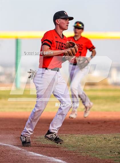 Thumbnail 1 in Andress @ El Paso photogallery.