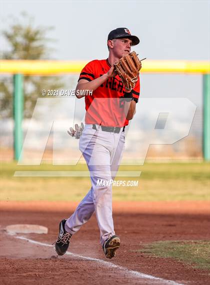Thumbnail 3 in Andress @ El Paso photogallery.