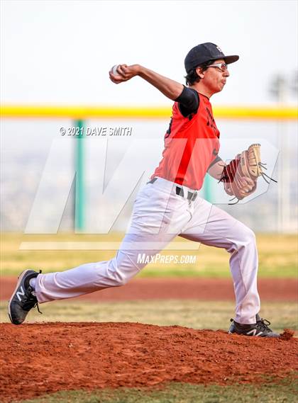 Thumbnail 2 in Andress @ El Paso photogallery.