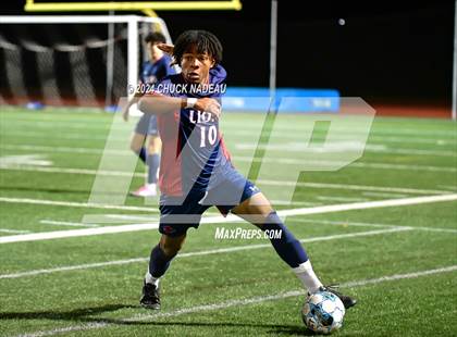 Thumbnail 3 in East Greenwich vs. Lincoln ( RIIL State Division 2 Semifinal ) photogallery.
