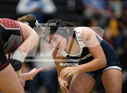 Thumbnail 2 in Alpha Female Tournament photogallery.
