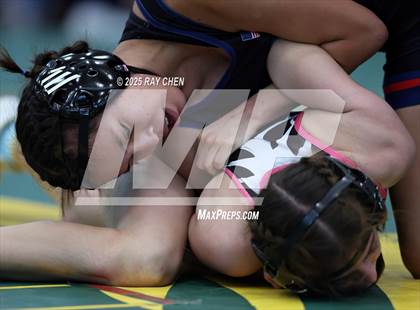 Thumbnail 3 in Alpha Female Tournament photogallery.