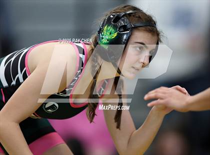 Thumbnail 3 in Alpha Female Tournament photogallery.