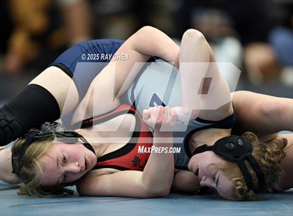 Thumbnail 3 in Alpha Female Tournament photogallery.