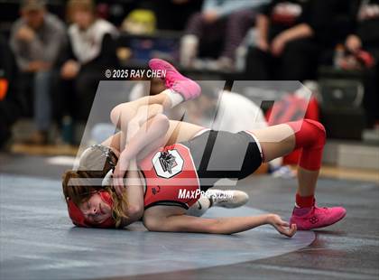 Thumbnail 3 in Alpha Female Tournament photogallery.