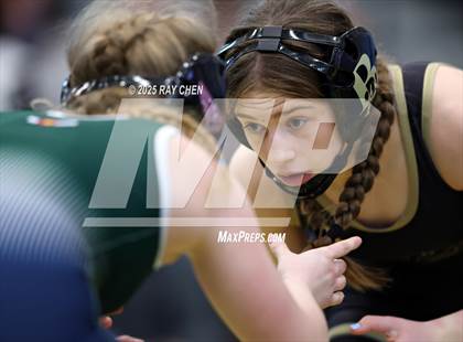Thumbnail 2 in Alpha Female Tournament photogallery.