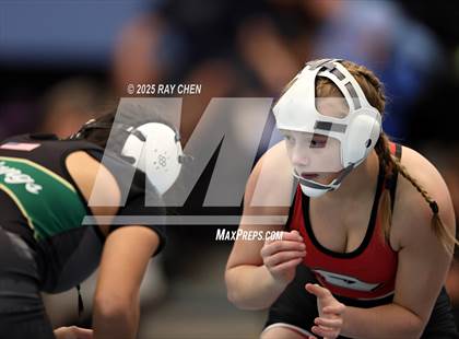 Thumbnail 1 in Alpha Female Tournament photogallery.