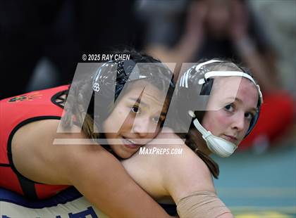 Thumbnail 2 in Alpha Female Tournament photogallery.