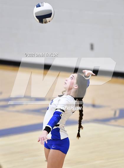 Thumbnail 1 in Holliday @ Peaster photogallery.