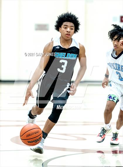 Thumbnail 1 in Sheldon vs Pleasant Valley (Whitney Winter Classic) photogallery.