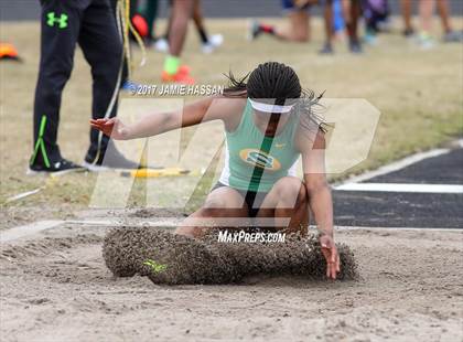 Thumbnail 3 in Mellow Mushroom Relays photogallery.