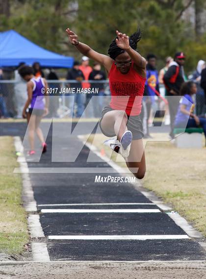 Thumbnail 3 in Mellow Mushroom Relays photogallery.