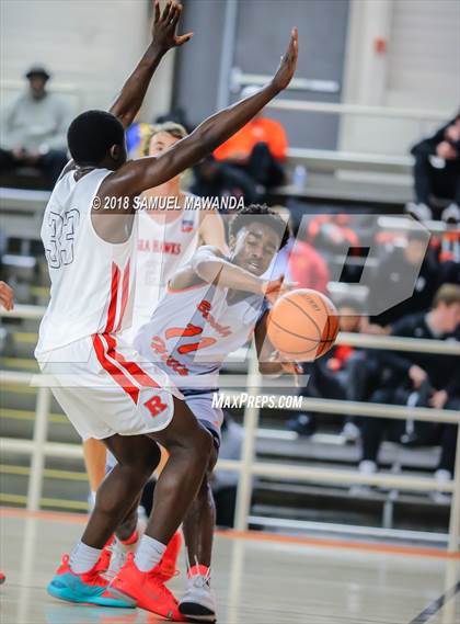 Thumbnail 3 in Redondo Union vs Beverly Hills (Beverly Hills 76th Sax Elliott Invitational) photogallery.