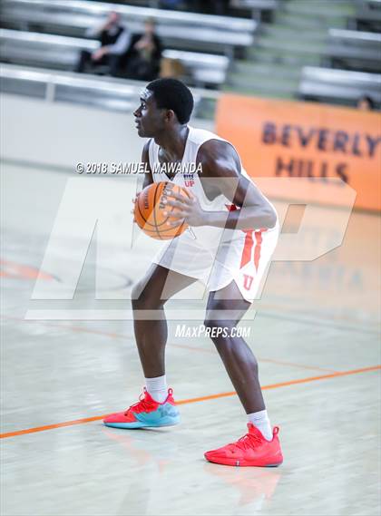 Thumbnail 1 in Redondo Union vs Beverly Hills (Beverly Hills 76th Sax Elliott Invitational) photogallery.