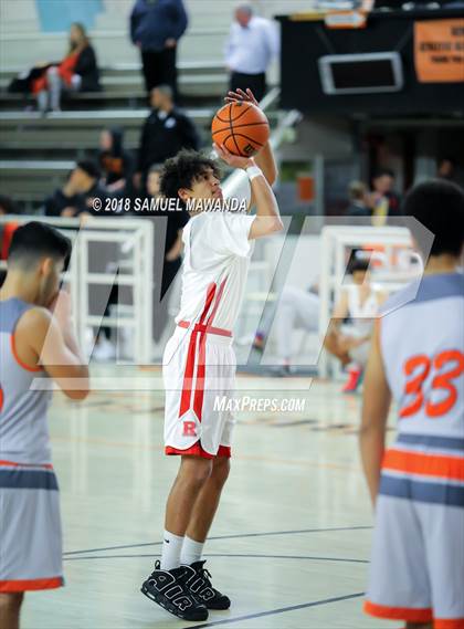 Thumbnail 1 in Redondo Union vs Beverly Hills (Beverly Hills 76th Sax Elliott Invitational) photogallery.