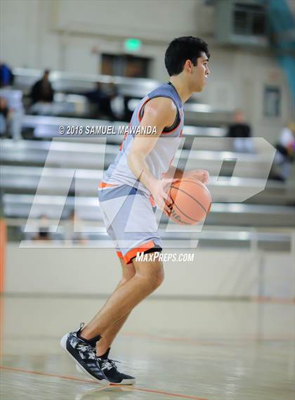 Thumbnail 3 in Redondo Union vs Beverly Hills (Beverly Hills 76th Sax Elliott Invitational) photogallery.