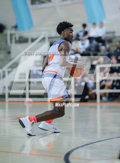 Thumbnail 1 in Redondo Union vs Beverly Hills (Beverly Hills 76th Sax Elliott Invitational) photogallery.