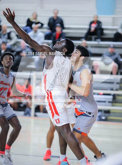 Thumbnail 2 in Redondo Union vs Beverly Hills (Beverly Hills 76th Sax Elliott Invitational) photogallery.