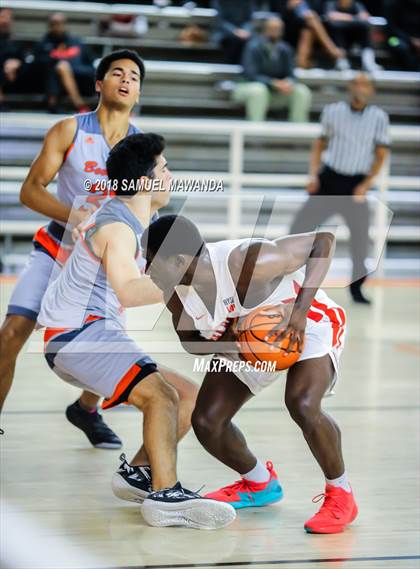 Thumbnail 1 in Redondo Union vs Beverly Hills (Beverly Hills 76th Sax Elliott Invitational) photogallery.
