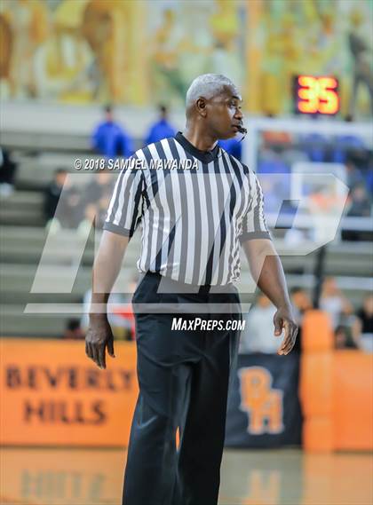Thumbnail 1 in Redondo Union vs Beverly Hills (Beverly Hills 76th Sax Elliott Invitational) photogallery.