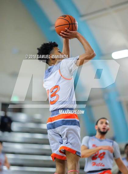 Thumbnail 3 in Redondo Union vs Beverly Hills (Beverly Hills 76th Sax Elliott Invitational) photogallery.