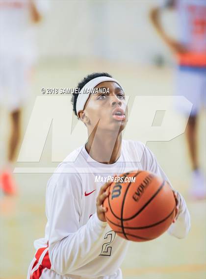 Thumbnail 1 in Redondo Union vs Beverly Hills (Beverly Hills 76th Sax Elliott Invitational) photogallery.
