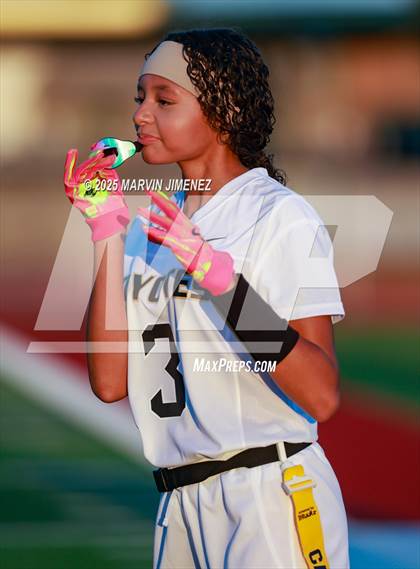 Thumbnail 2 in Calabasas @ Oaks Christian photogallery.